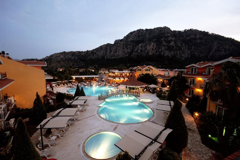 Club Alla Turca Дальян Екстер'єр фото
